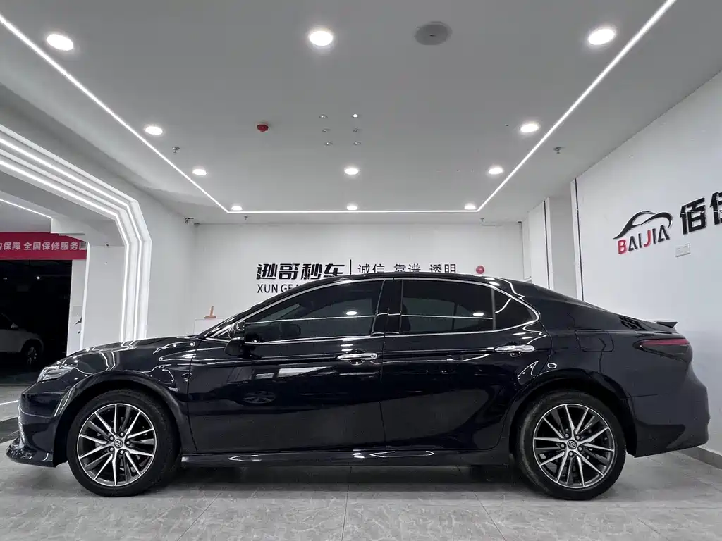 Camry 2021 2.5G Deluxe Edition купить на сайте DeffCars