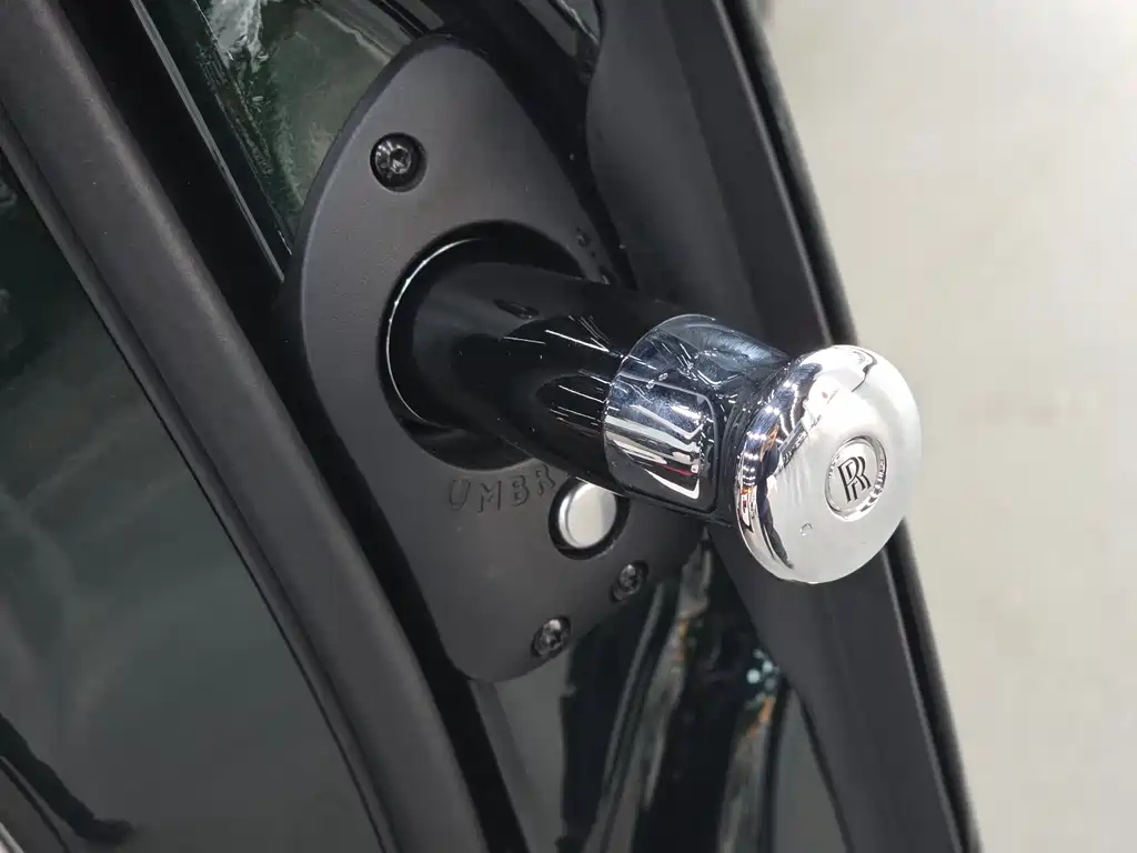 Cullinan 2018 four-seat version купить на сайте DeffCars