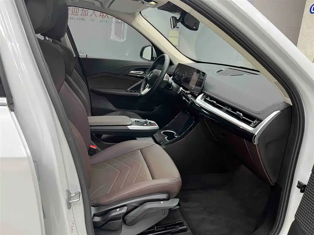 BMW X1 2023 sDrive20Li X Design Package купить на сайте DeffCars