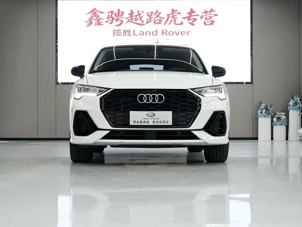 Audi Q3 Sportback 2023 facelift 40 TFSI fashionable model купить на сайте DeffCars