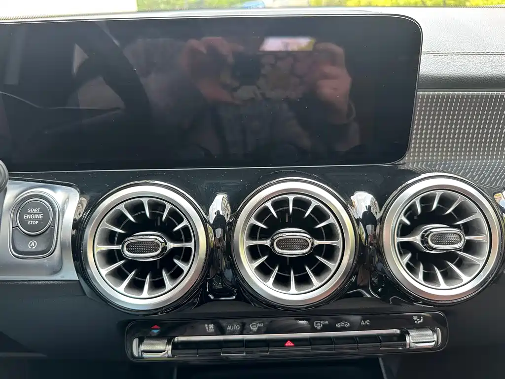 Mercedes-Benz GLB 2023 GLB 220 Fashion Model купить на сайте DeffCars