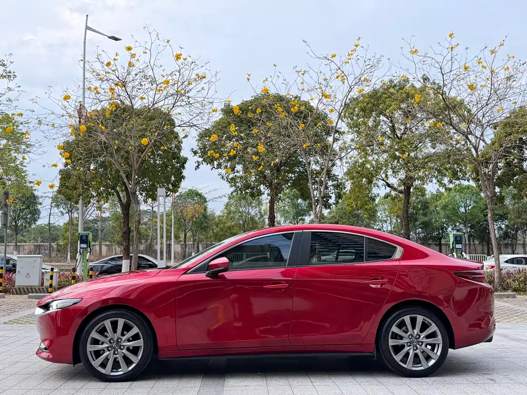 Mazda3 Angkesela 2021 2.0L automatic quality version купить на сайте DeffCars