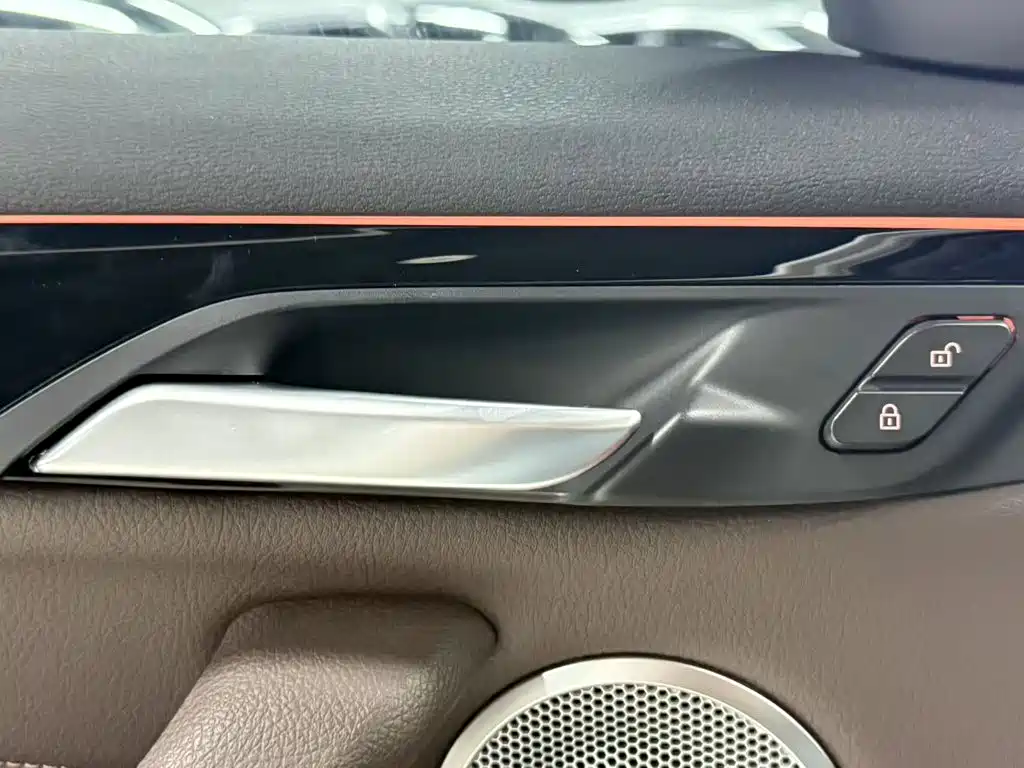 BMW X1 2021 facelift sDrive20Li fashionable model купить на сайте DeffCars