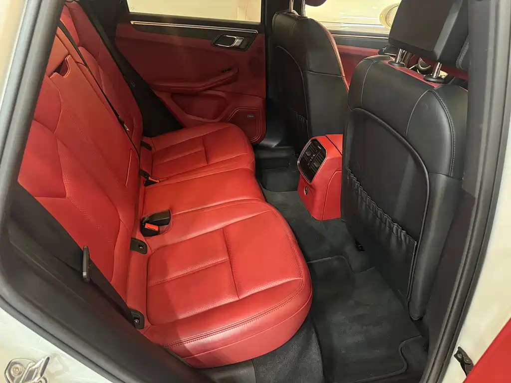 Macan 2020 Macan 2.0T купить на сайте DeffCars
