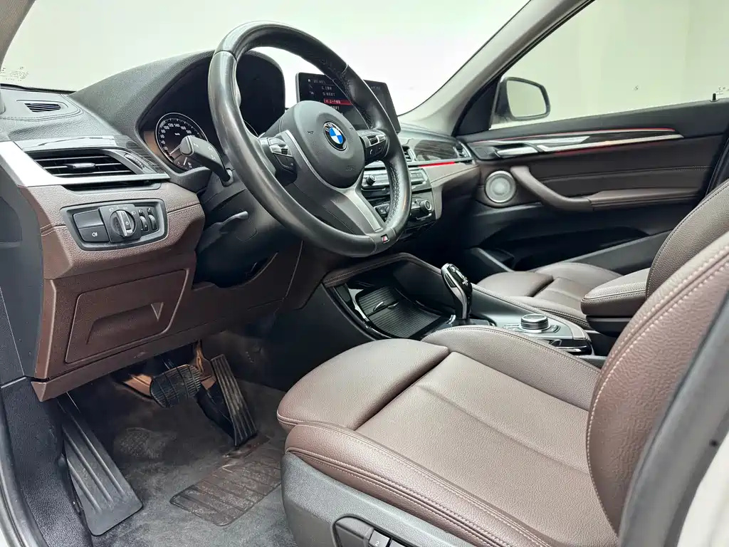BMW X1 2022 xDrive25Li Exclusive Model купить на сайте DeffCars