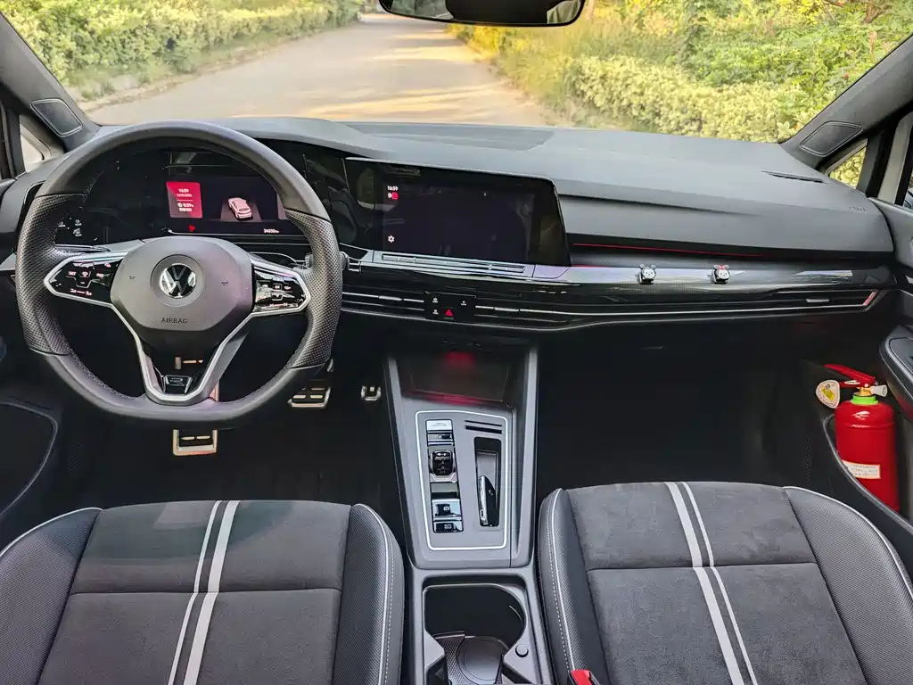 Golf 2021 280TSI DSG R-Line купить на сайте DeffCars