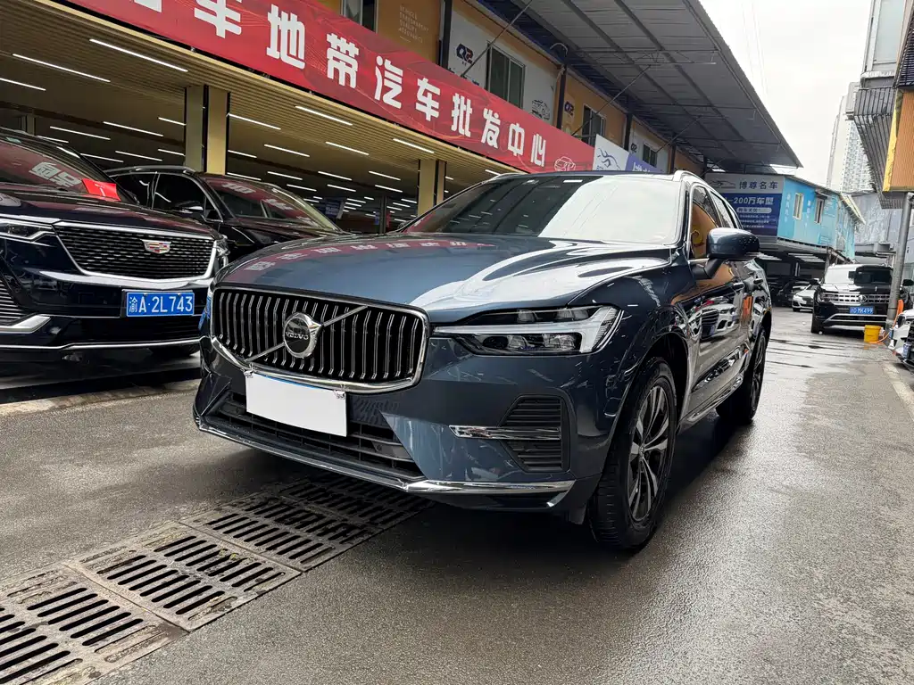 Volvo XC60 2022 B5 four-wheel drive Zhiyi Luxury Edition купить на сайте DeffCars