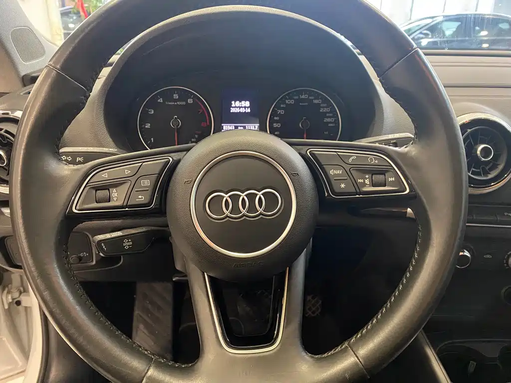 Audi A3 2020 Sportback 35 TFSI Fashion Type National VI купить на сайте DeffCars