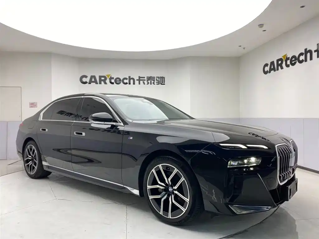 BMW 7 Series 2023 735Li M Sports Package купить на сайте DeffCars
