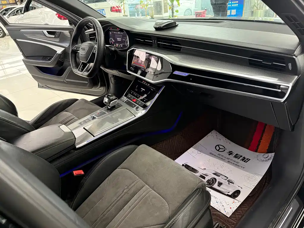 Audi A6L 2021 45 TFSI quattro exclusive dynamic model купить на сайте DeffCars