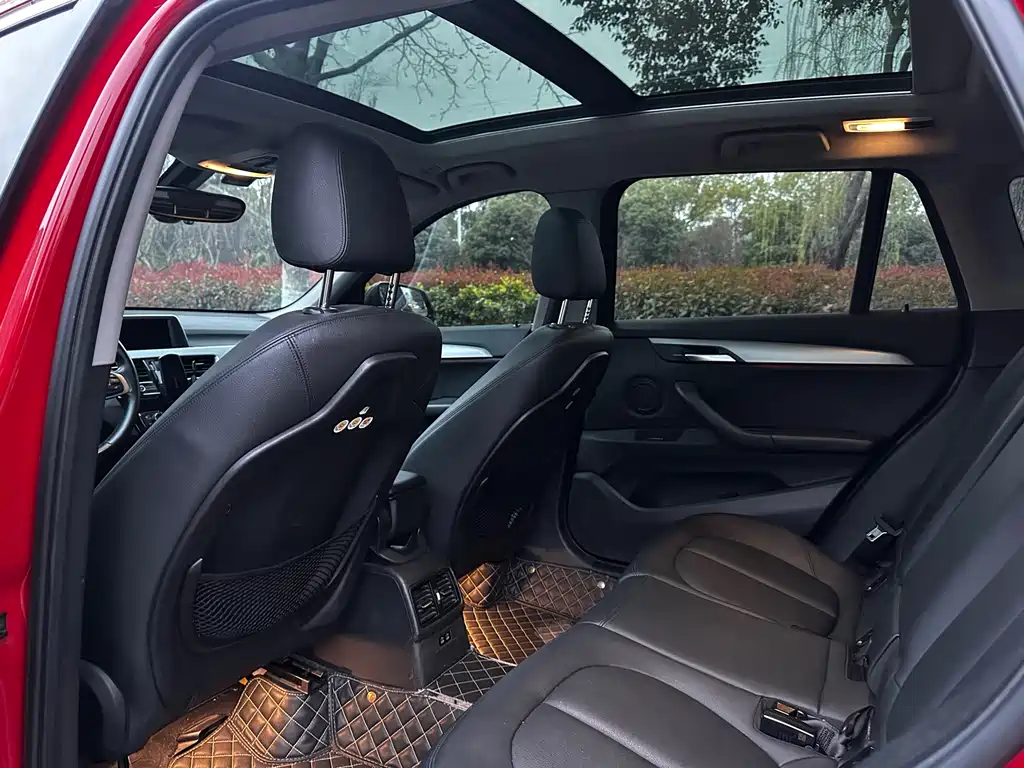 BMW X1 2019 sDrive20Li Leading Model купить на сайте DeffCars