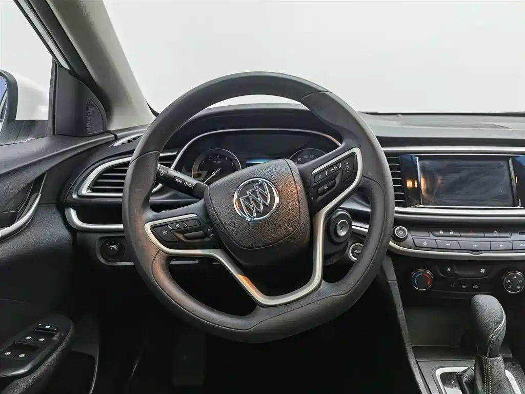Yinglang 2021 model model 1.5L automatic elite model купить на сайте DeffCars