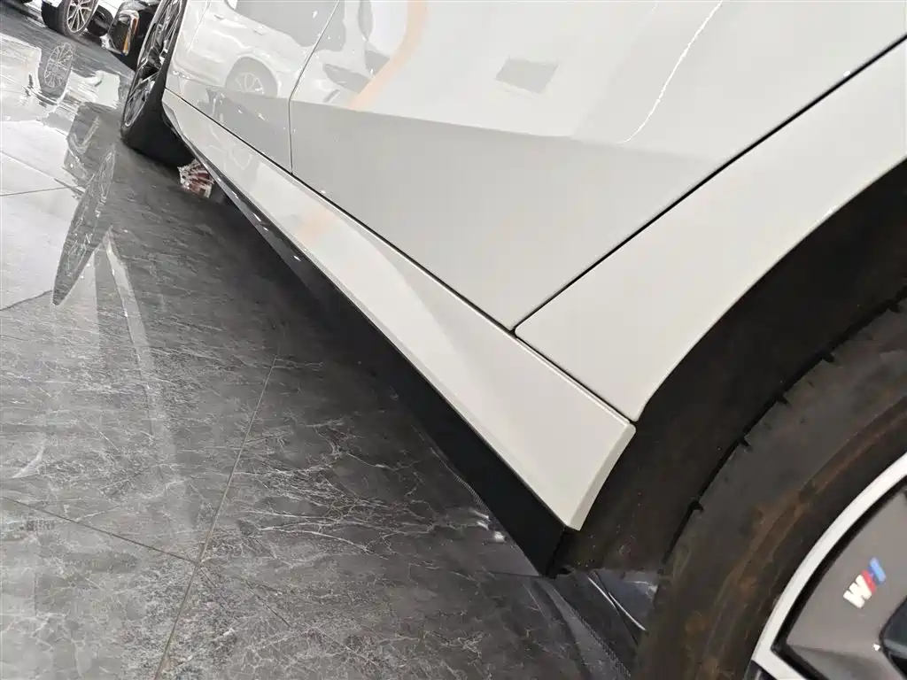BMW 5 Series 2025 530Li Exclusive M Sports Package купить на сайте DeffCars