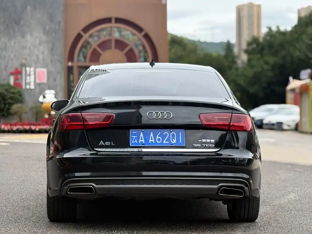 Audi A6L 2018 30th Anniversary Model 35 TFSI Fashion Edition купить на сайте DeffCars