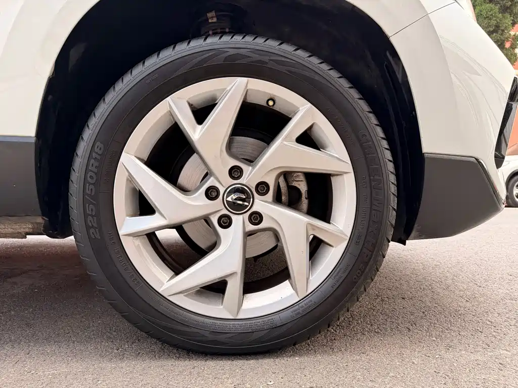 Jetta VS7 2023 280TSI automatic enjoyment version купить на сайте DeffCars