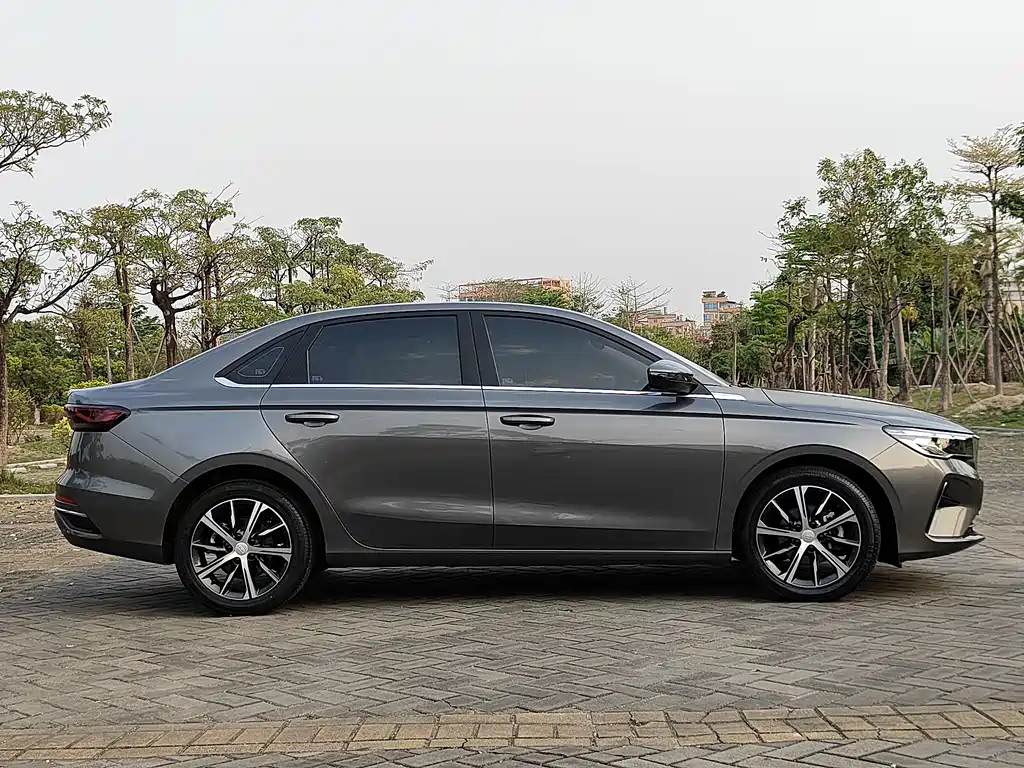 Emgrand 2022 4th generation 1.5L CVT flagship model купить на сайте DeffCars