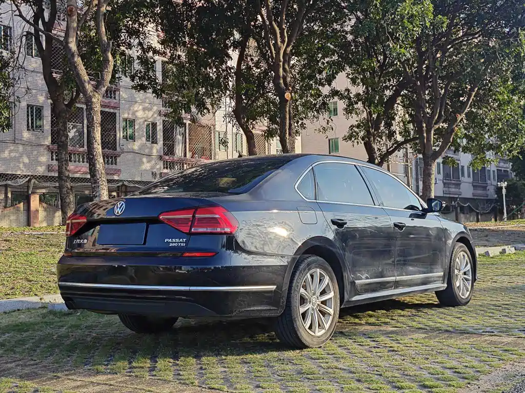 Passat 2017 280TSI DSG Premium Edition купить на сайте DeffCars