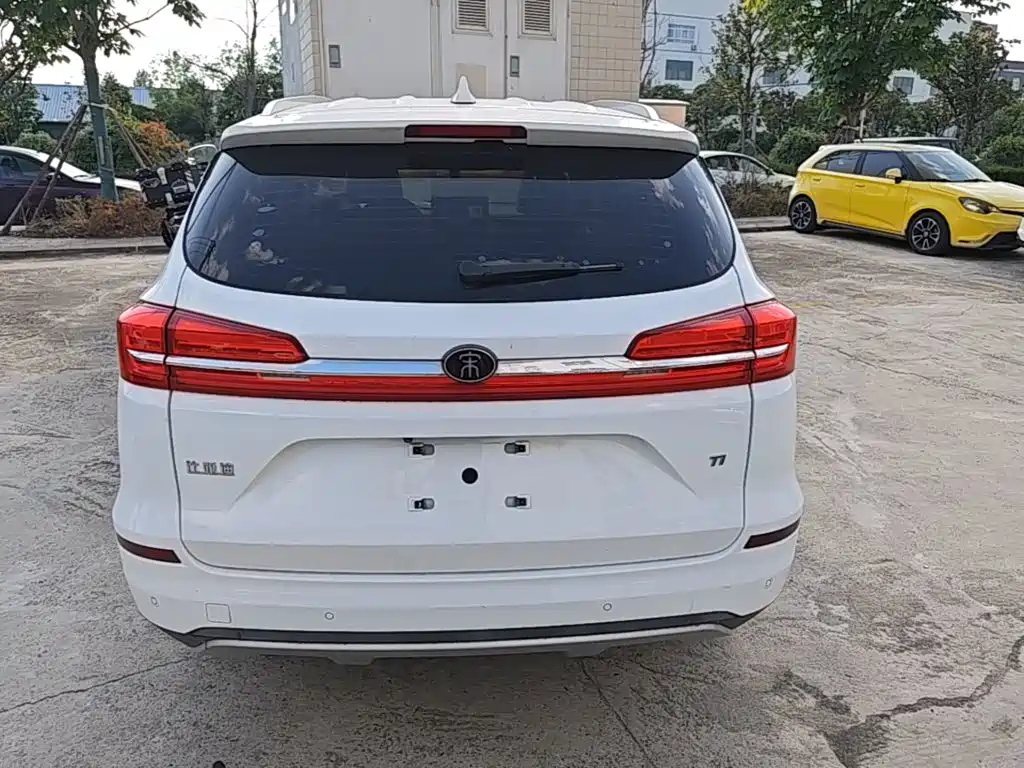 Song 2019 1.5TI manual smart connected hypermobility model купить на сайте DeffCars