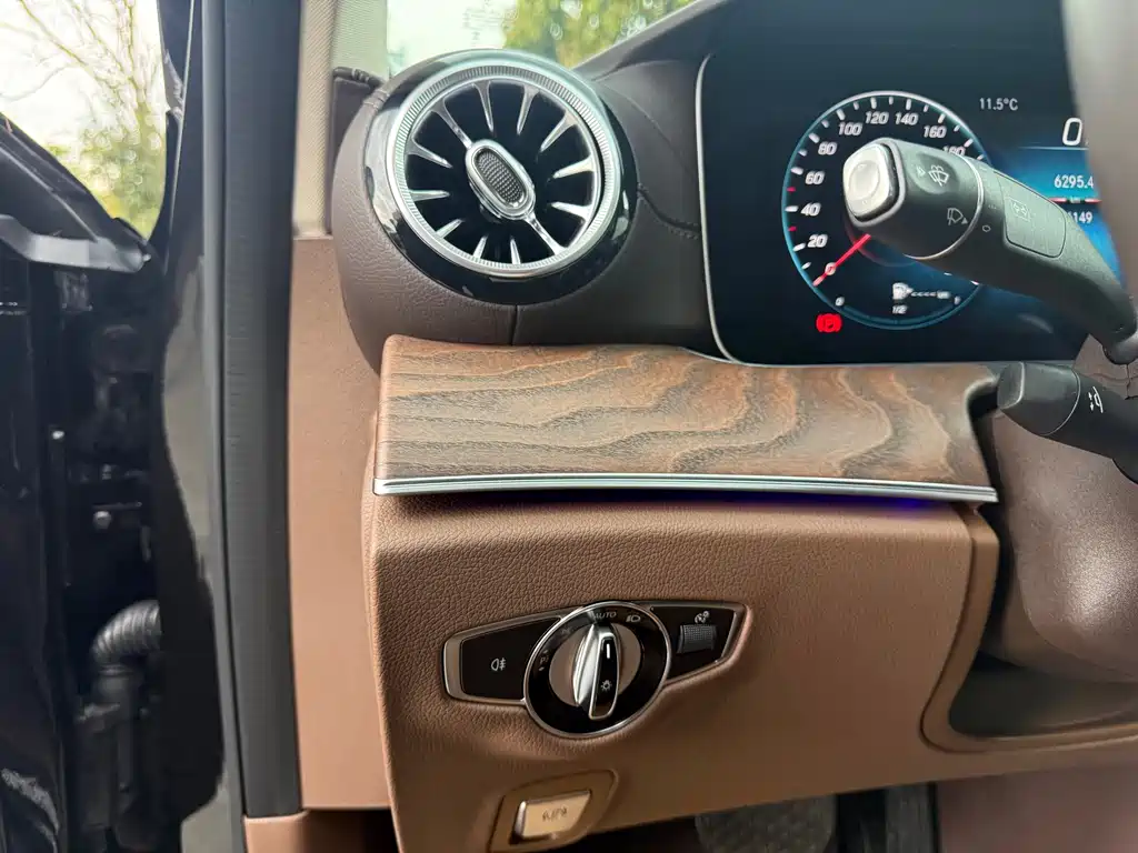 Mercedes-Benz E-Class 2023 E 300 L Fashion купить на сайте DeffCars