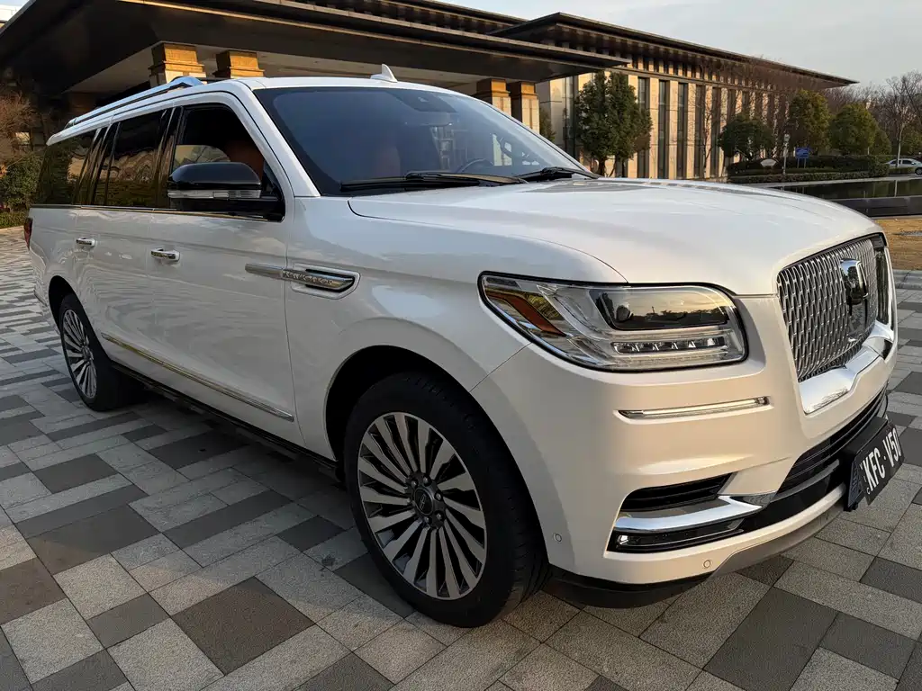 Navigator 2020 3.5T Long Axis Presidential Edition купить на сайте DeffCars