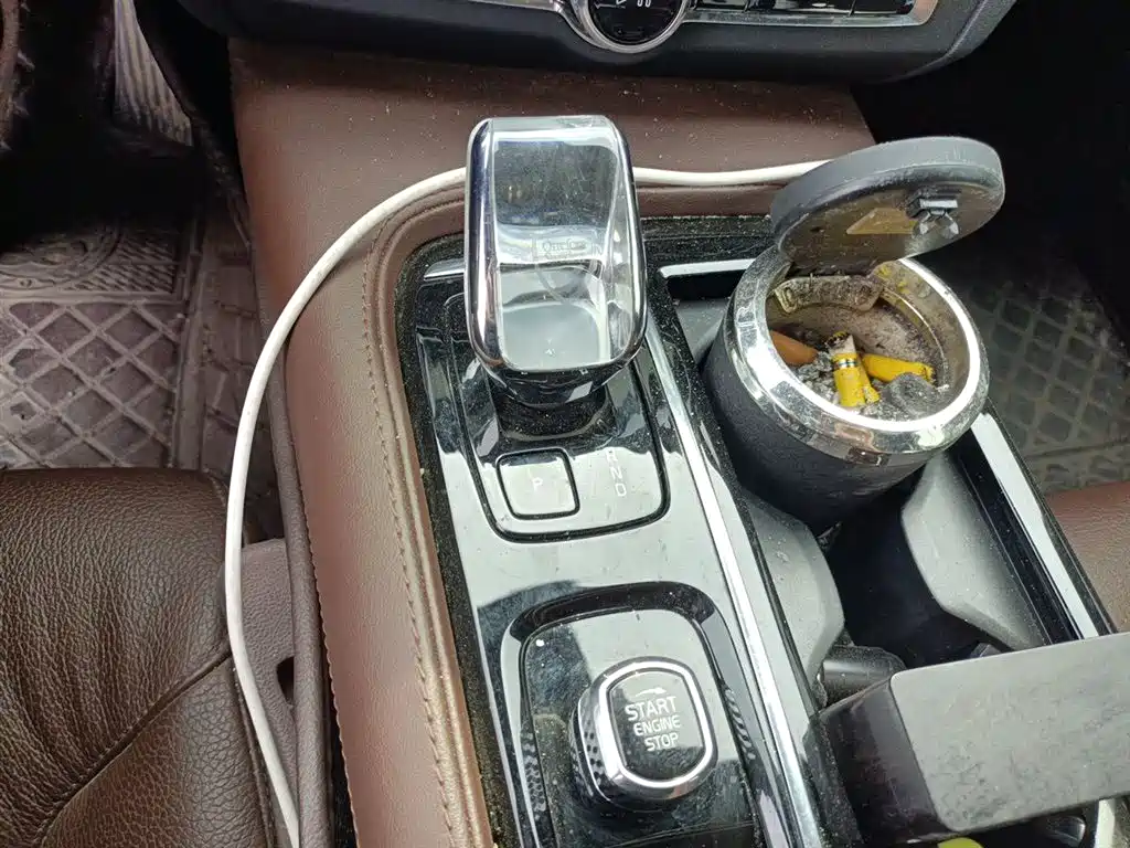 Volvo S90 plug-in hybrid 2024 plug-in hybrid four-wheel drive long range Zhiyi luxury version купить на сайте DeffCars