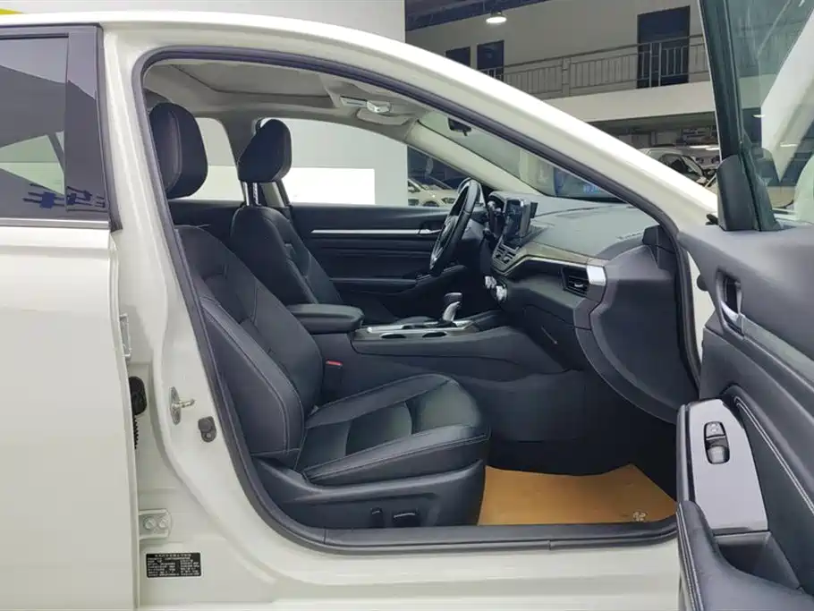 Teana 2021 2.0L XL Comfort Edition купить на сайте DeffCars