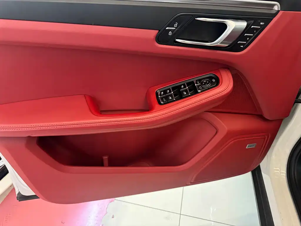 Macan 2020 Macan 2.0T купить на сайте DeffCars