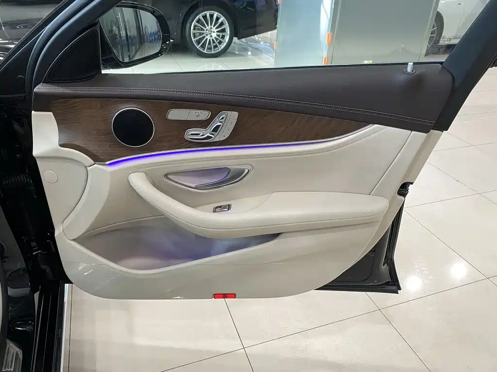 Mercedes-Benz E-Class 2017 E 320 L 4MATIC купить на сайте DeffCars