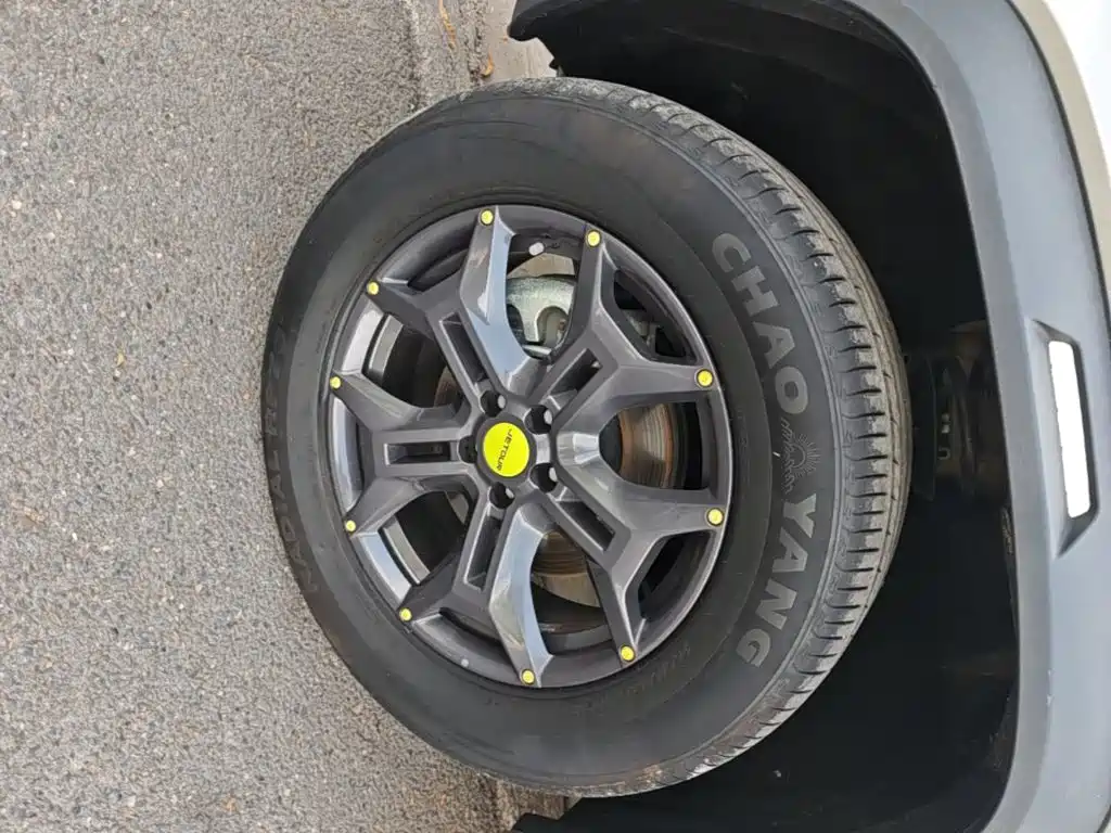 Jietu Traveler 2023 2.0T four-wheel drive crossover PRO купить на сайте DeffCars