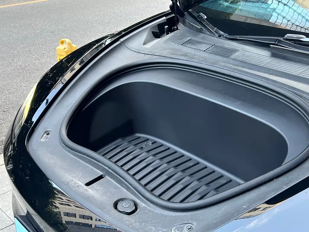 Model 3 2023 rear-wheel drive version купить на сайте DeffCars