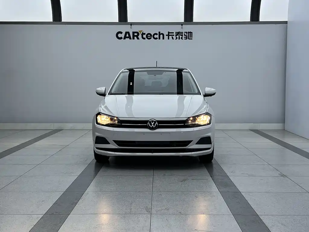 Polo 2021 Plus 1.5L Automatic Colorful Technology Edition купить на сайте DeffCars