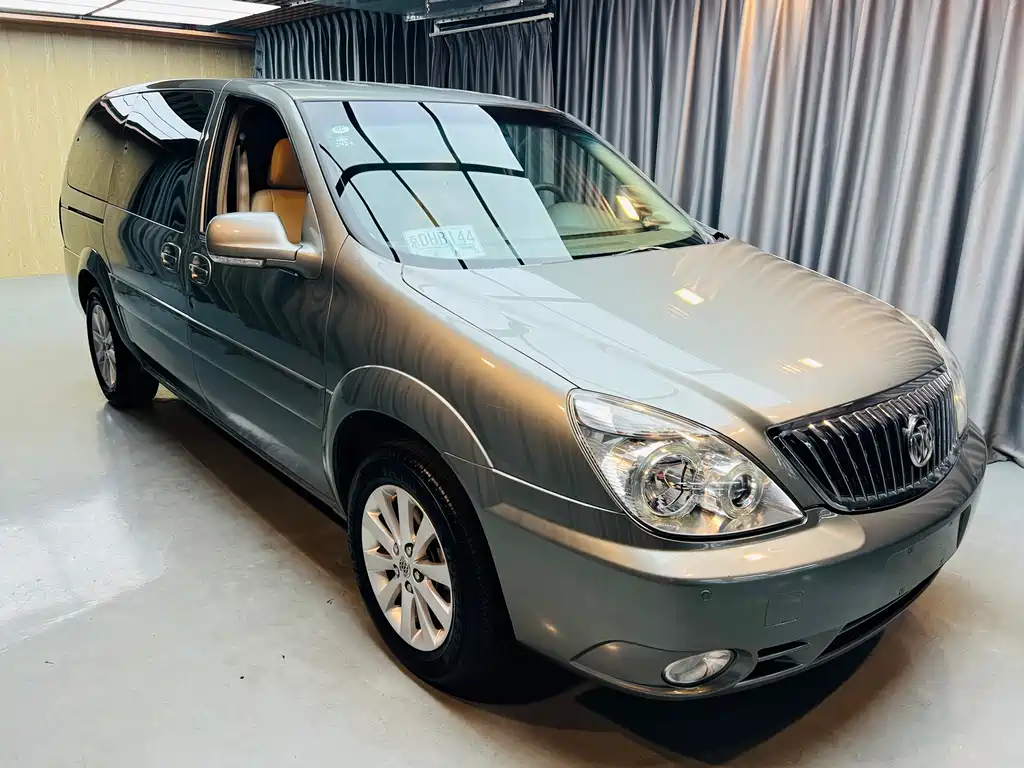 Buick GL8 2013 2.4L Classic Edition купить на сайте DeffCars