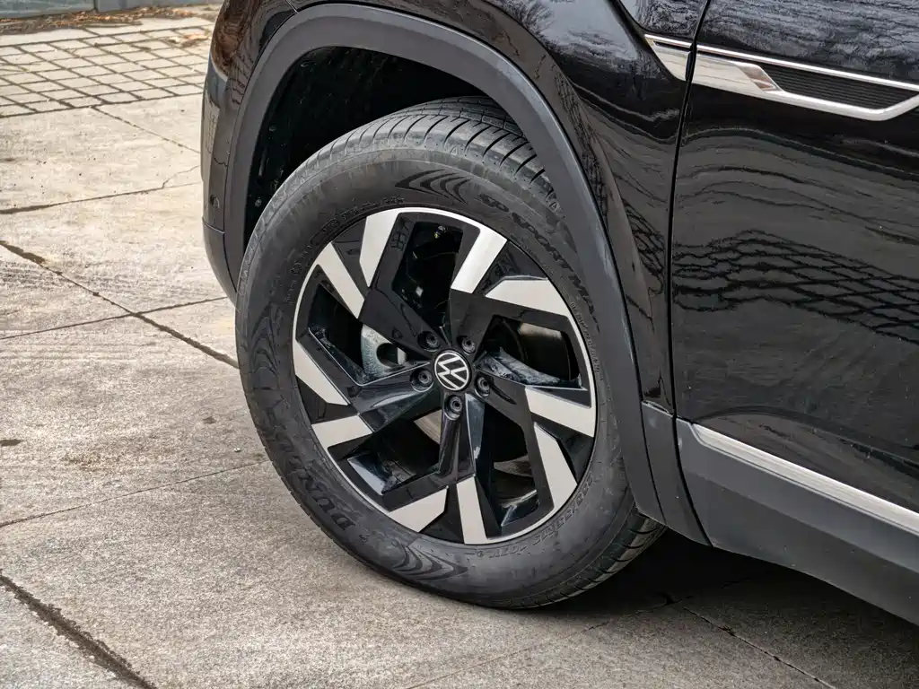 Touron 2021 380TSI four-wheel drive luxury version купить на сайте DeffCars