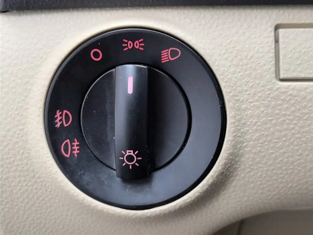 Polo 2009 Jinqing 1.4L Automatic Comfort Edition купить на сайте DeffCars