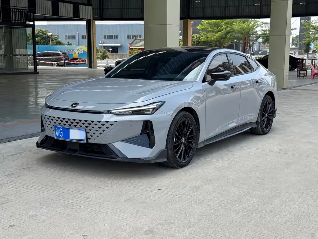 Changan UNI-V 2024 1.5T noble sports model купить на сайте DeffCars