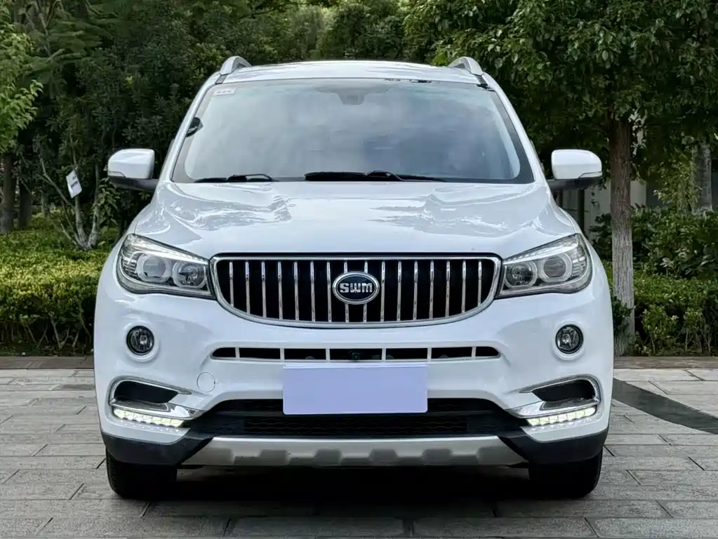 SWM X7 2016 1.8L manual luxury type 7 seats купить на сайте DeffCars