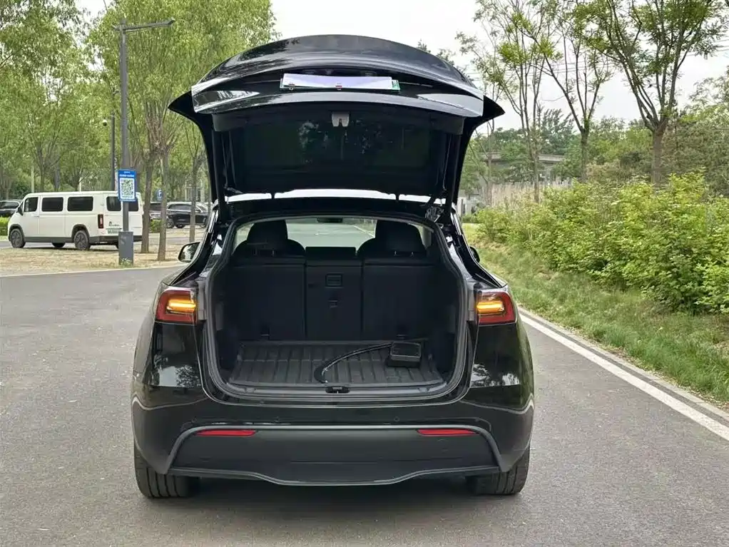 Model Y 2022 facelift, long-range all-wheel drive version купить на сайте DeffCars