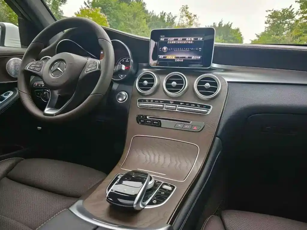Mercedes-Benz GLC 2019 GLC 300 L 4MATIC Dynamic купить на сайте DeffCars