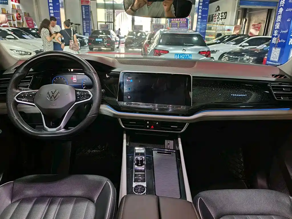Touron 2022 380TSI four-wheel drive luxury version купить на сайте DeffCars