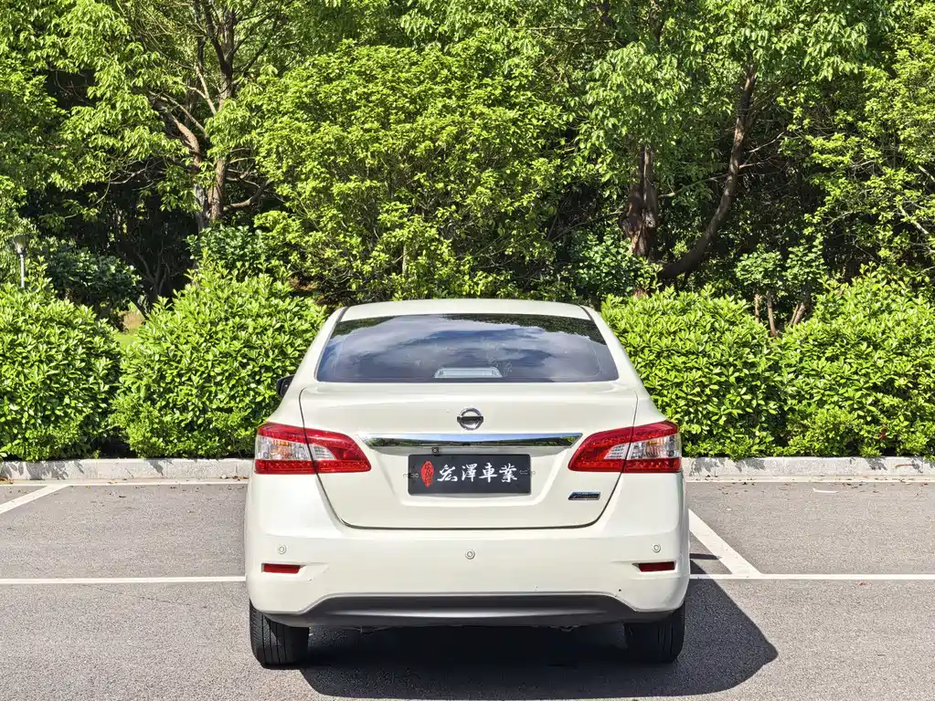 Sylphy 2014 1.6XV CVT Exclusive Edition купить на сайте DeffCars