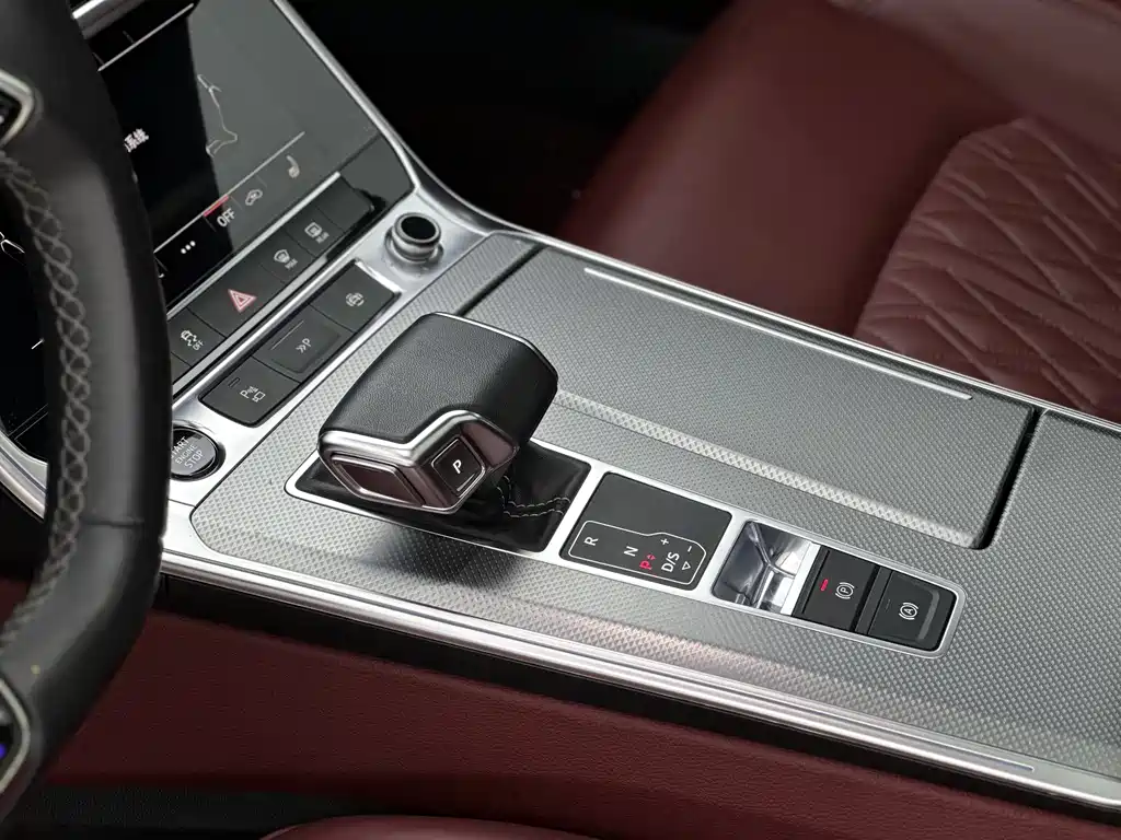 Audi A7L 2024 45 TFSI quattro S-line Black Warrior Edition купить на сайте DeffCars