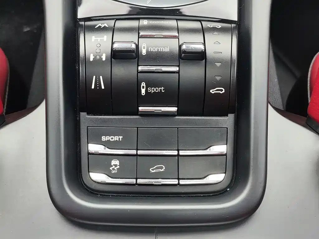 Cayenne 2011 Cayenne 3.0T купить на сайте DeffCars