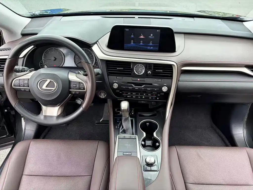 Lexus RX 2020 facelift 300 four-wheel drive elegant version купить на сайте DeffCars