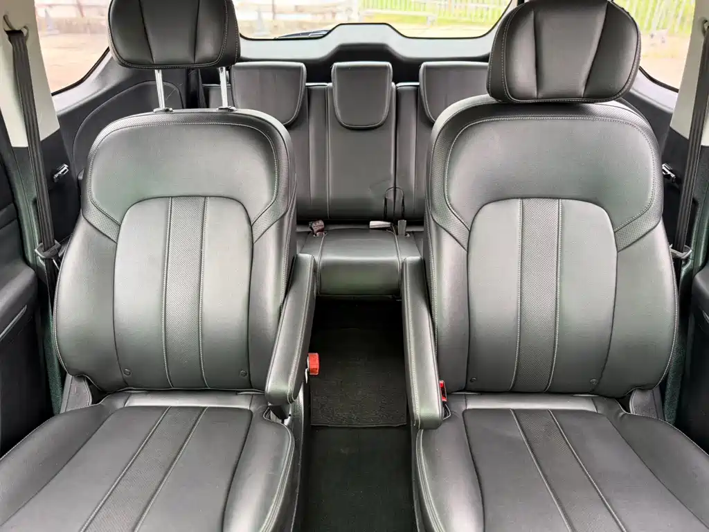 Trumpchi M6 2019 270T automatic luxury version (seven seats) National V купить на сайте DeffCars