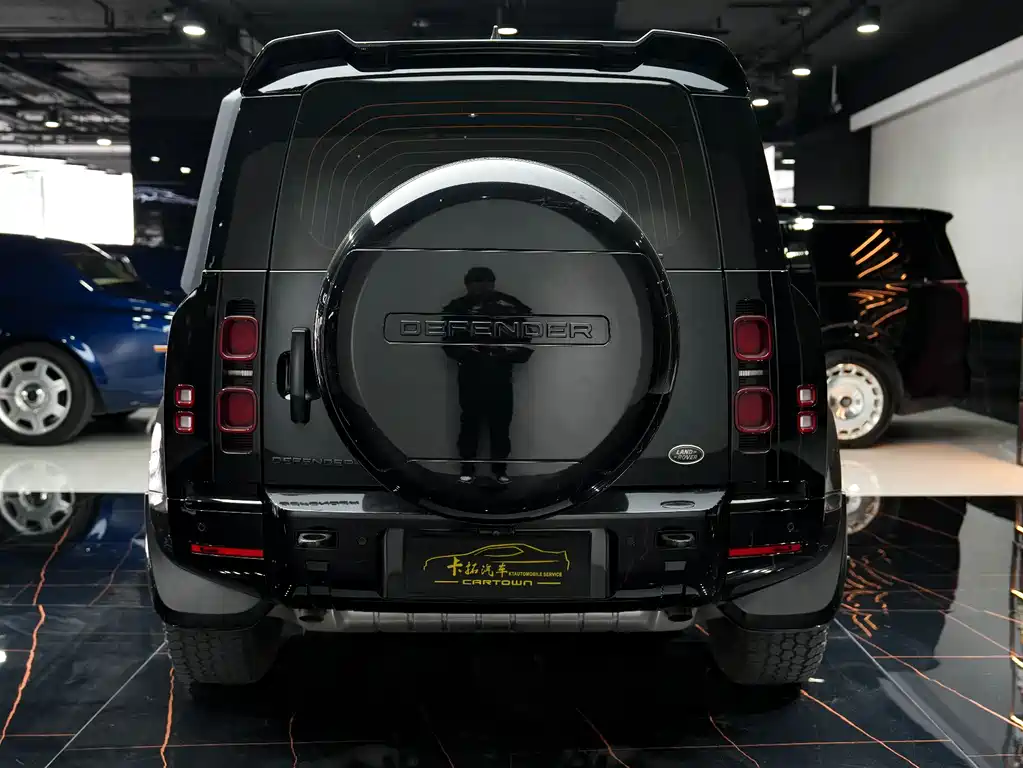 Land Rover Defender 2021 90 P400 X-DYNAMIC S купить на сайте DeffCars