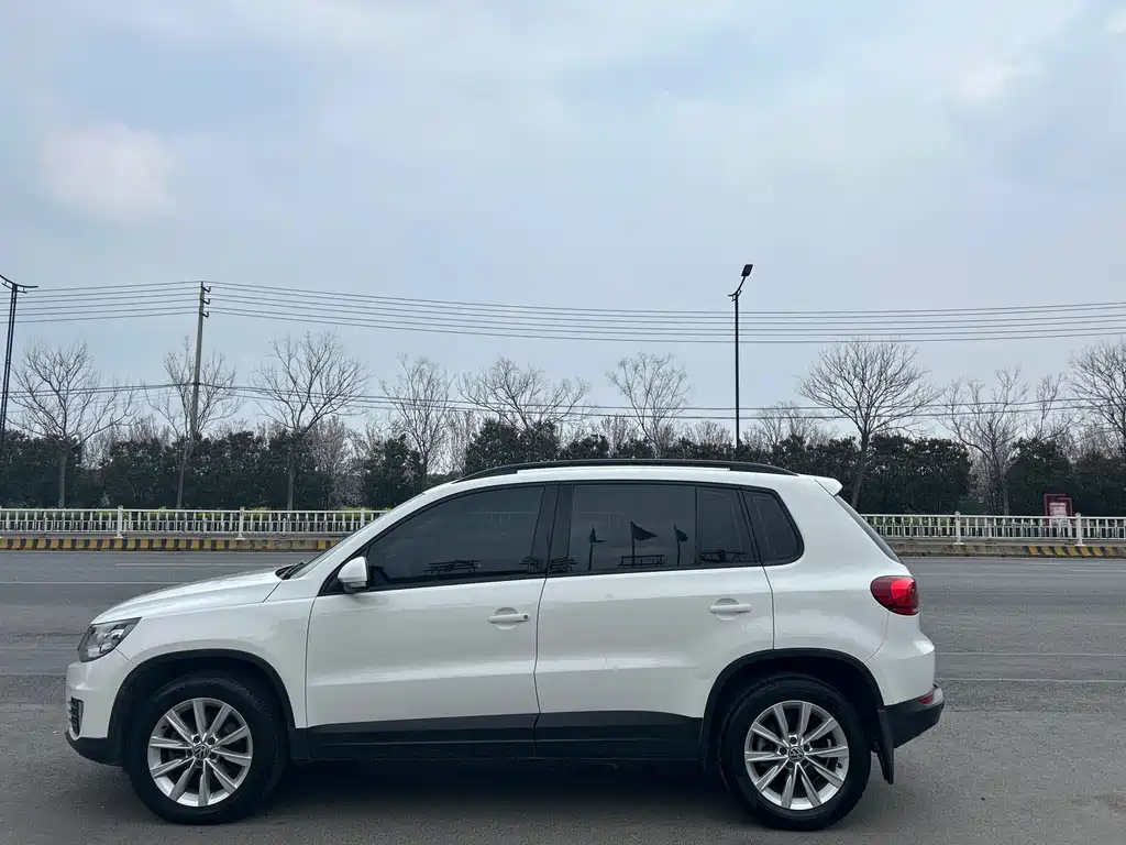 Tiguan 2016 280TSI automatic two-wheel drive Silk Road Style Edition купить на сайте DeffCars