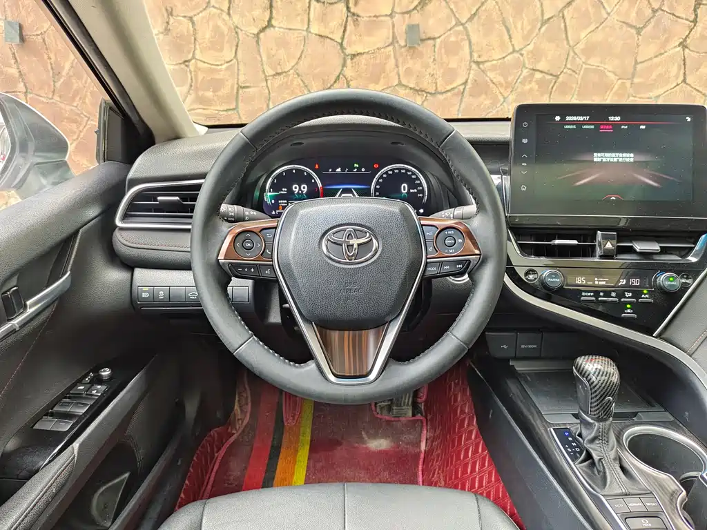 Camry 2021 2.5G Deluxe Edition купить на сайте DeffCars
