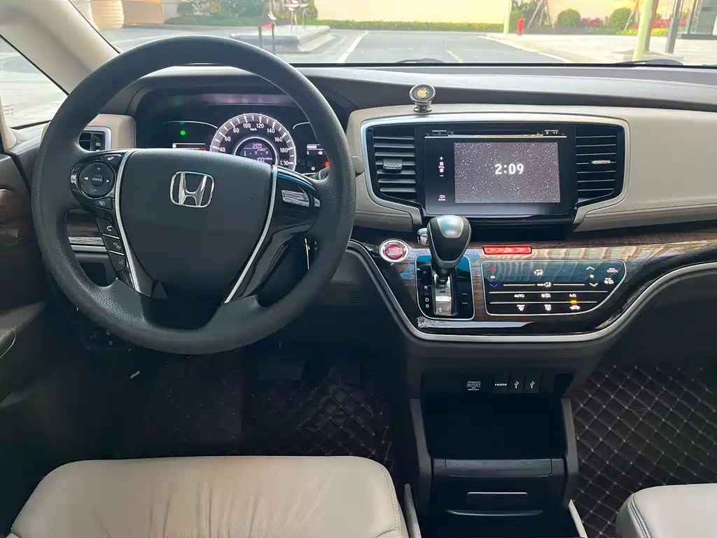 Odyssey 2017 2.4L Deluxe Edition купить на сайте DeffCars