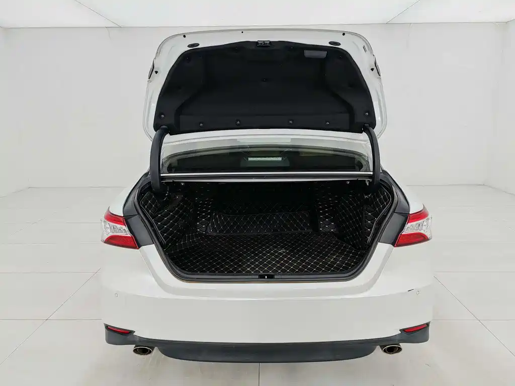 Camry 2019 2.0G Deluxe Edition National V купить на сайте DeffCars