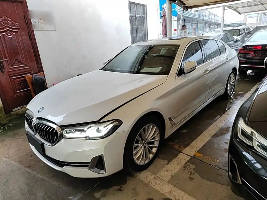 BMW 5 Series 2022 facelift 525Li luxury package купить на сайте DeffCars